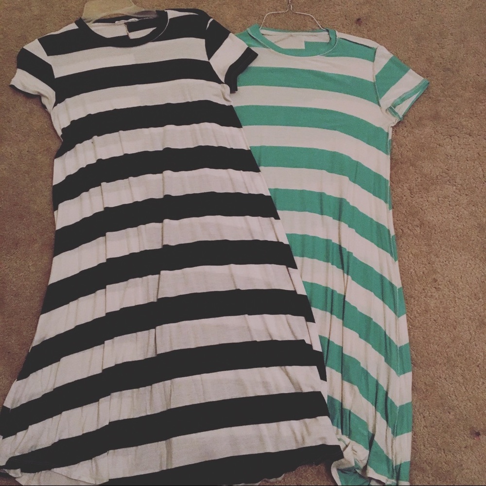 Short sleeve dress(es)